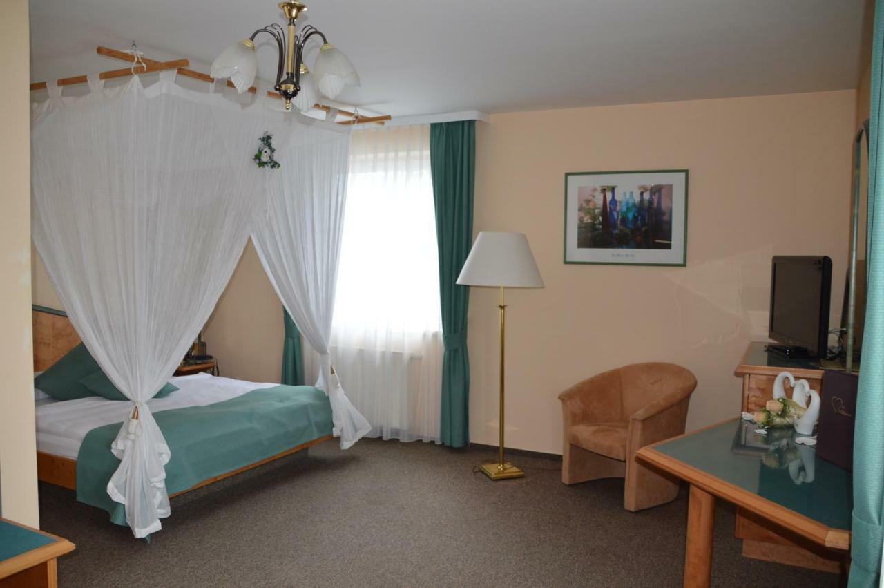 Hotel Auerhahn 马瑟尔贝格 外观 照片